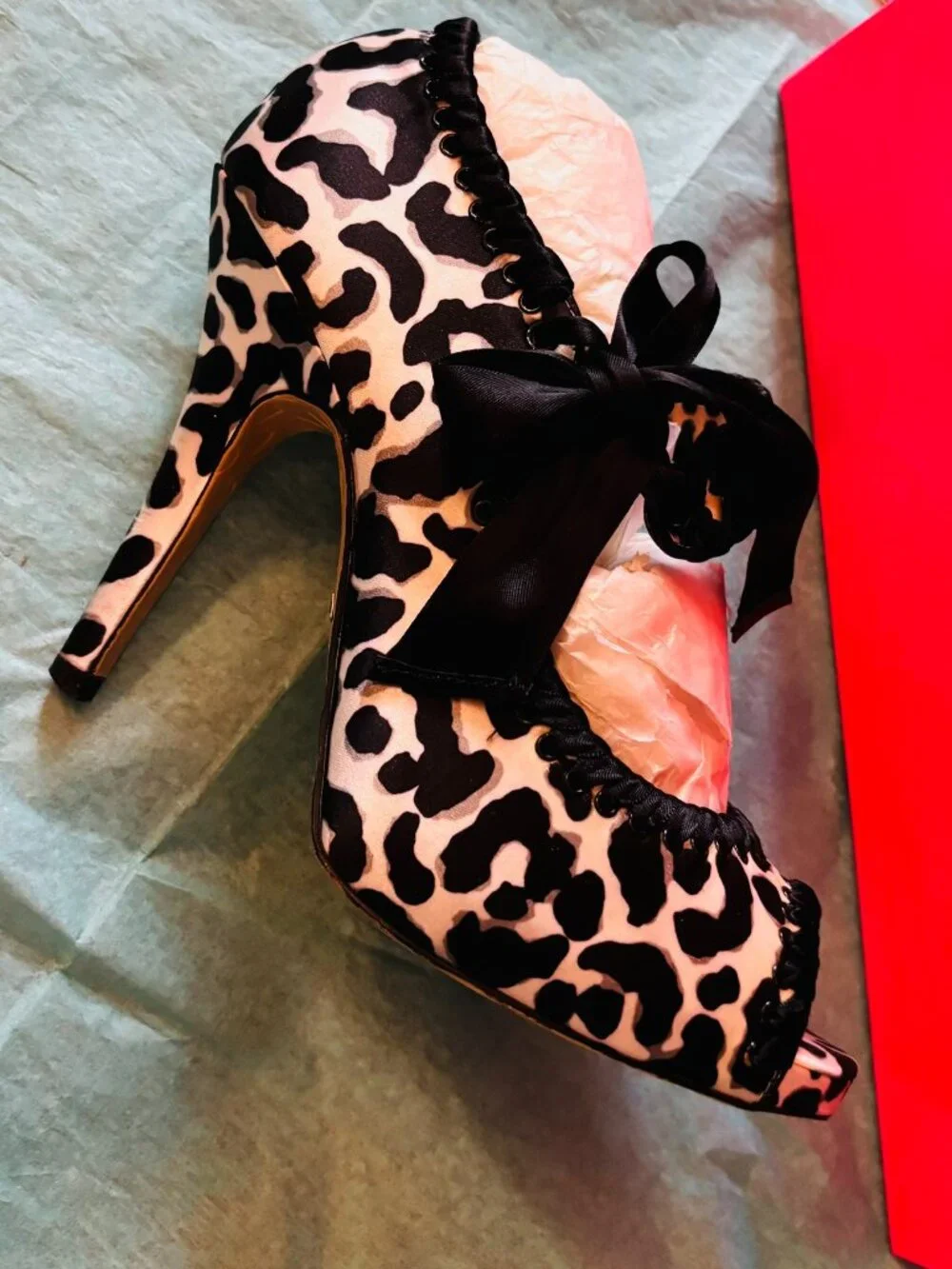Betsey Johnson Calandra III size: 7